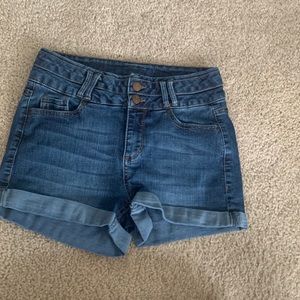 never worn denim shorts- junior size 3 in blue spice brand